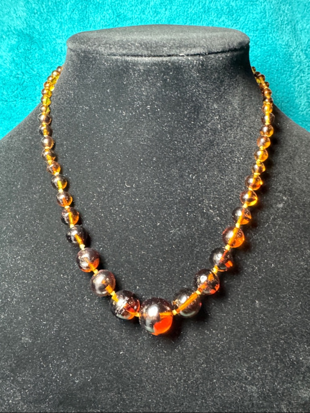 Vintage 20” Amber Brown Graduated Bead Necklace - Women Jewelry